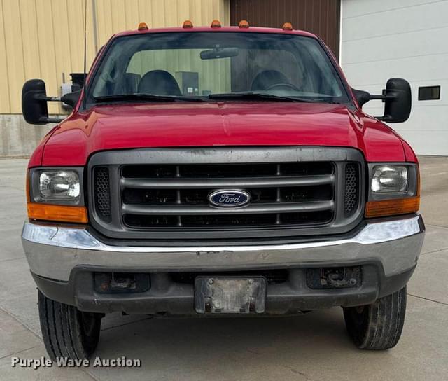 Image of Ford F-450 equipment image 1