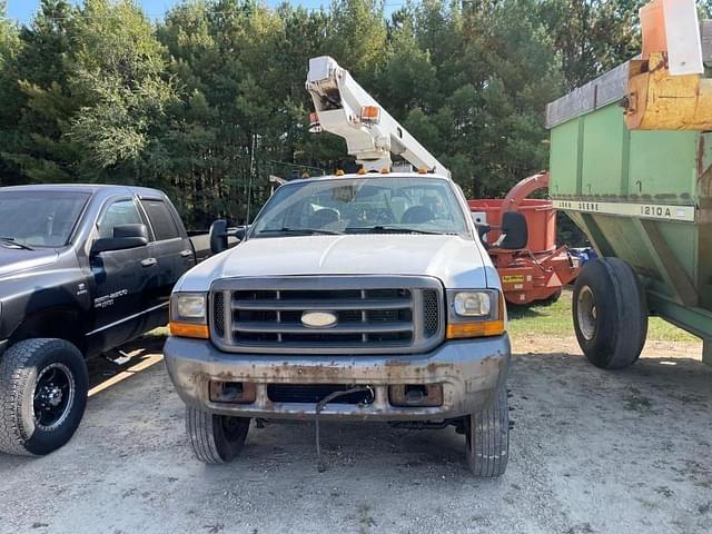 Image of Ford F-450 equipment image 1