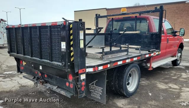 Image of Ford F-450 equipment image 4