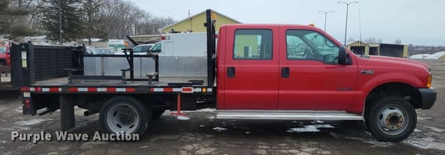 Image of Ford F-450 equipment image 3