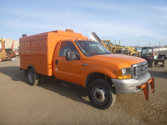 Image of Ford F-450 equipment image 1