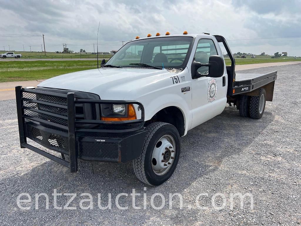Image of Ford F-450 Primary image