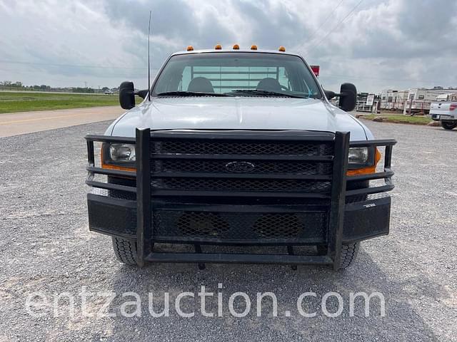 Image of Ford F-450 equipment image 1