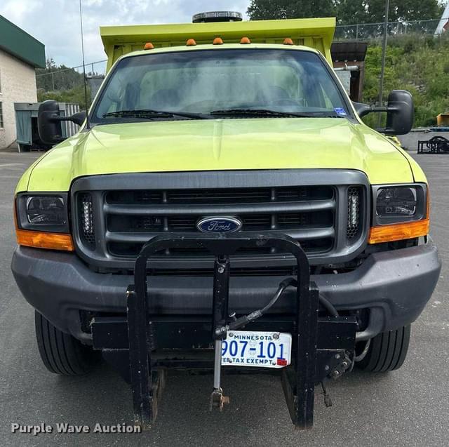 Image of Ford F-550 equipment image 1