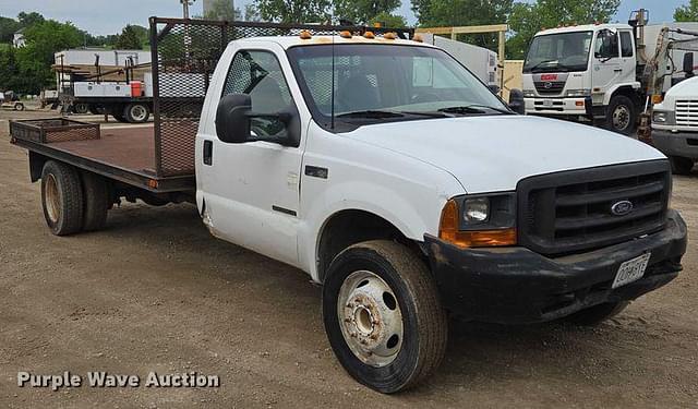Image of Ford F-550 equipment image 2