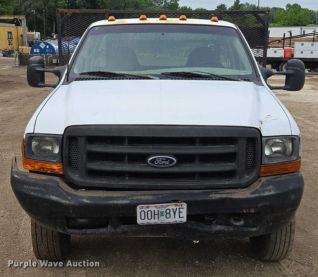 Image of Ford F-550 equipment image 1