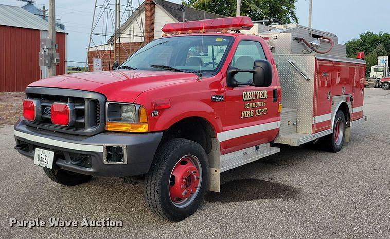 Image of Ford F-550 Primary image