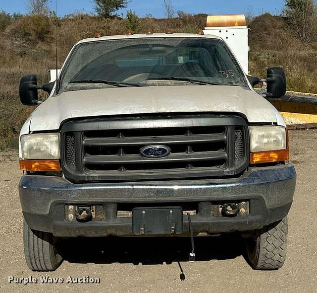 Image of Ford F-550 equipment image 1