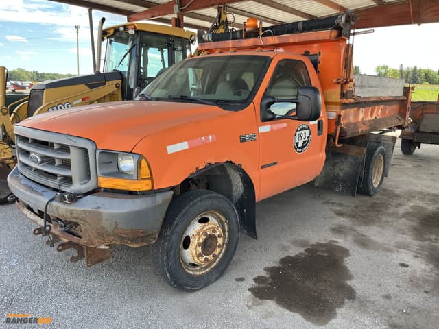 Image of Ford F-550 equipment image 1