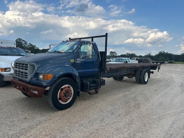 Image of Ford F-650 Primary image
