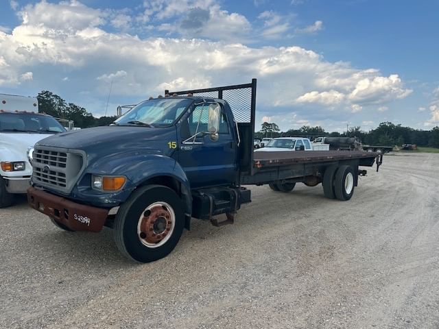 2000 Ford F-650 Equipment Image0