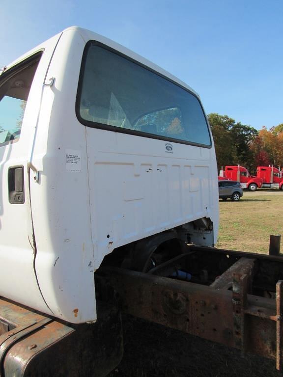 Image of Ford F-650 equipment image 4