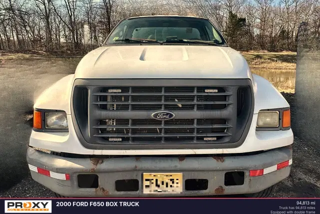 Image of Ford F-650 equipment image 2