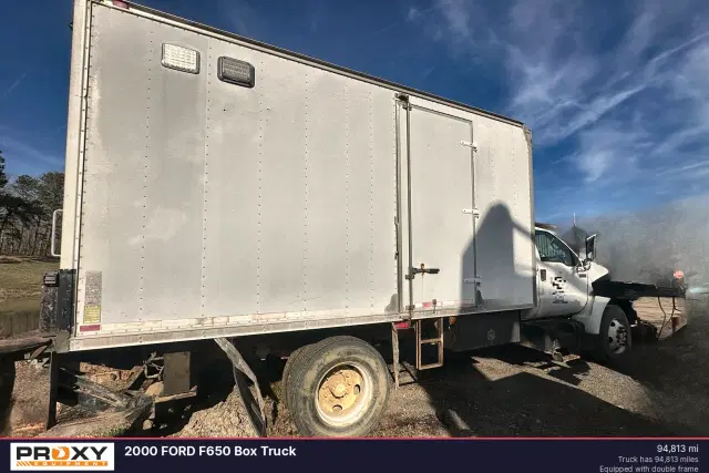 Image of Ford F-650 equipment image 2