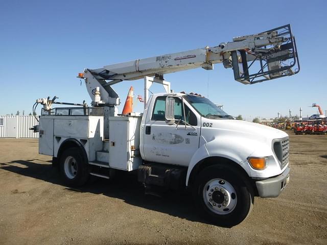 Image of Ford F-650 equipment image 1