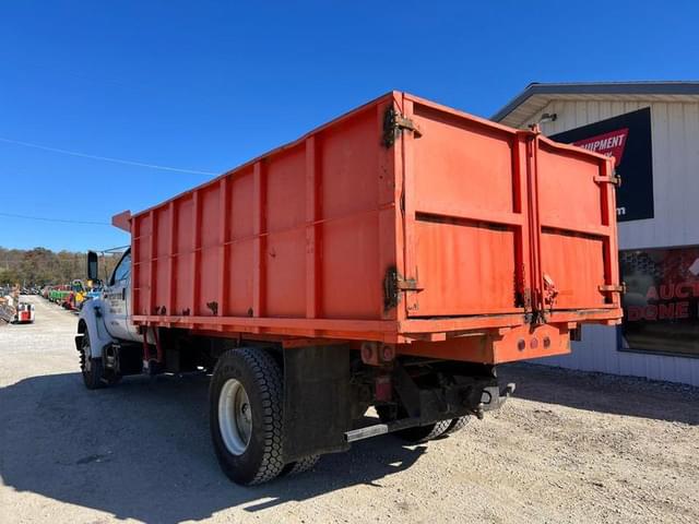 Image of Ford F-650 equipment image 2