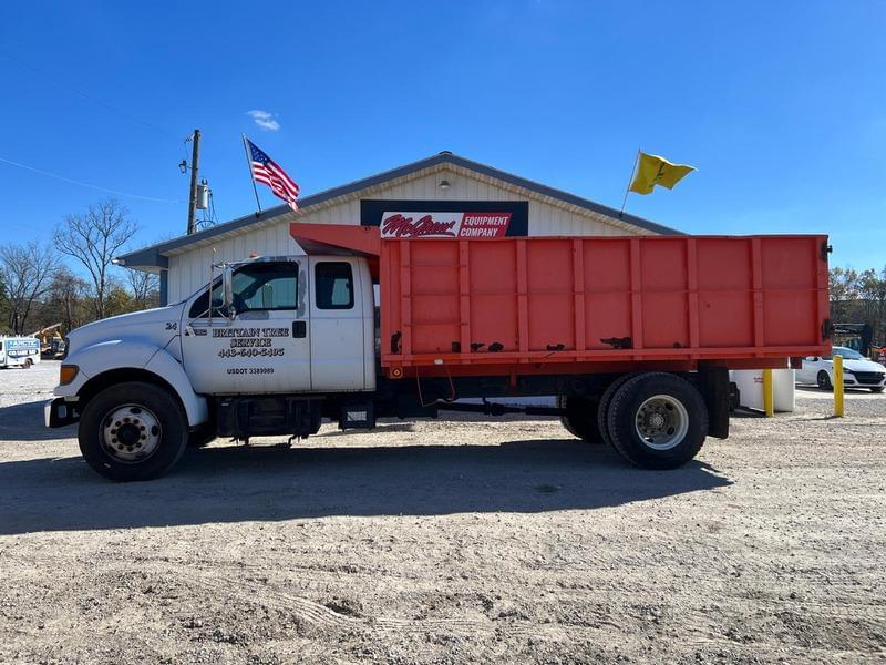 Image of Ford F-650 Primary image