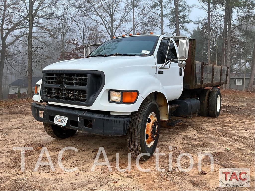 Image of Ford F-650 Primary image