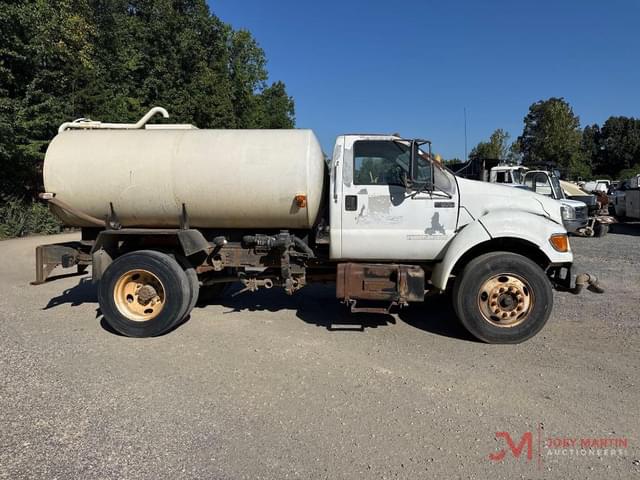 Image of Ford F-650 equipment image 1