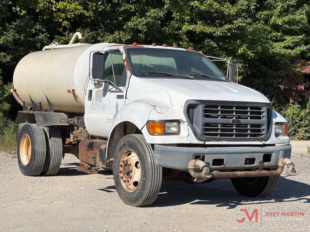 Image of Ford F-650 Primary image