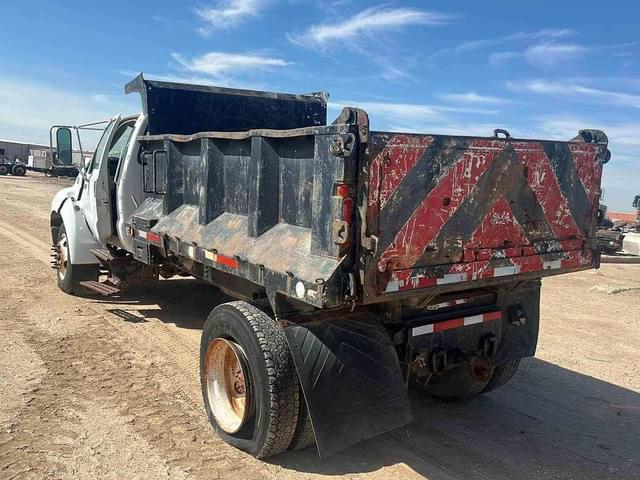 Image of Ford F-650 equipment image 4
