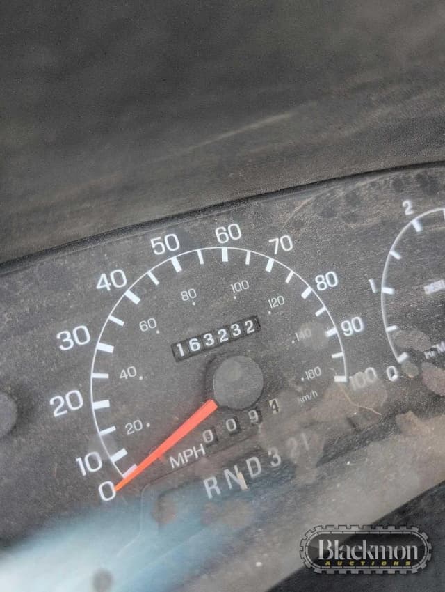 Image of Ford F-650 equipment image 3