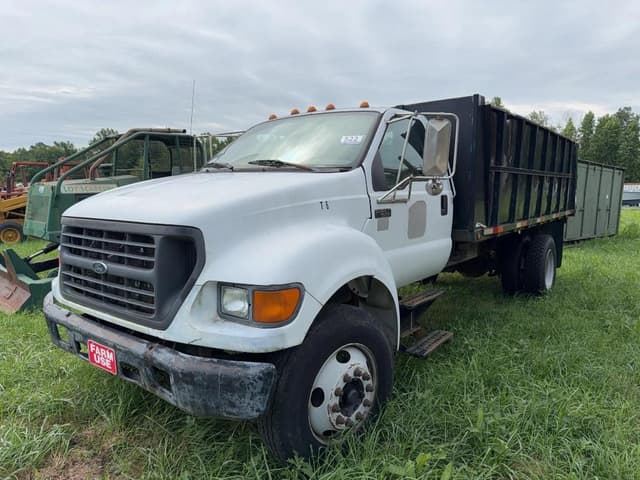 Image of Ford F-650 equipment image 4