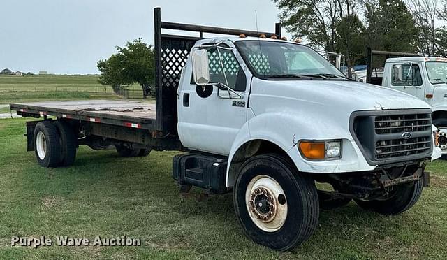 Image of Ford F-650 equipment image 2