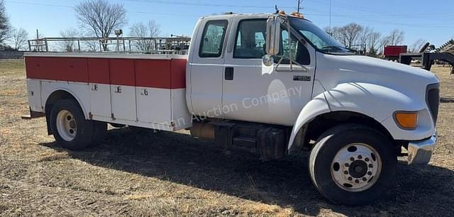 Image of Ford F-650 equipment image 1