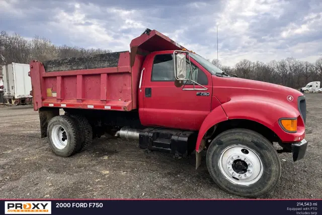Image of Ford F-750 equipment image 3