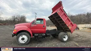 2000 Ford F-750 Image