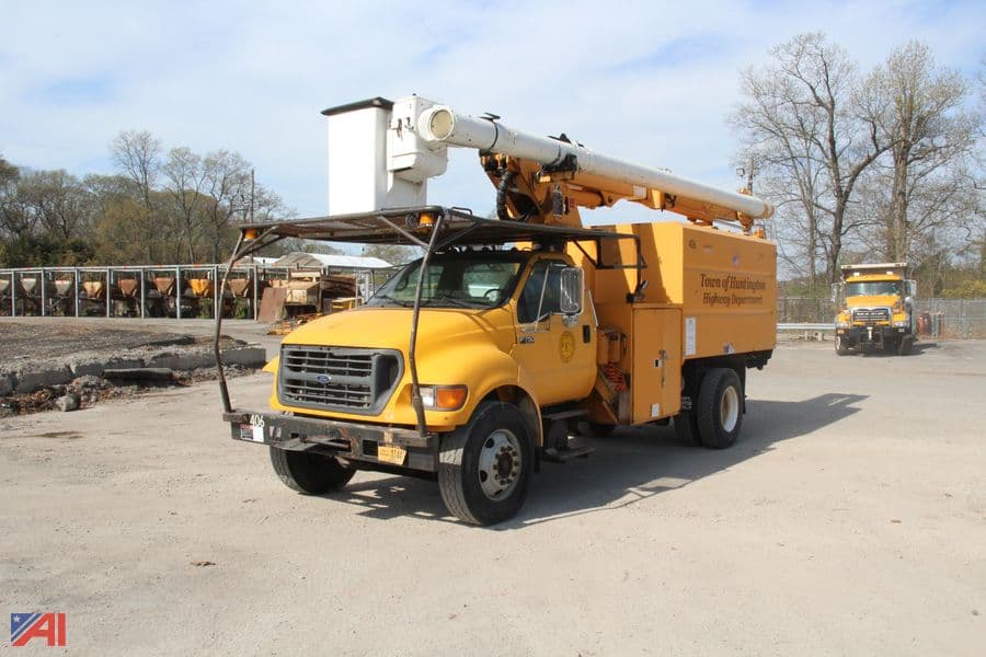 Image of Ford F-750 Primary image