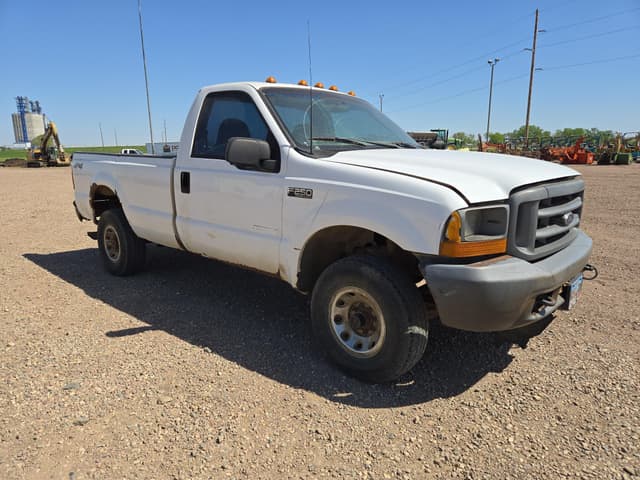 Image of Ford F-250 equipment image 1