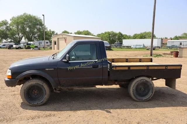 Image of Ford Ranger XLT equipment image 3