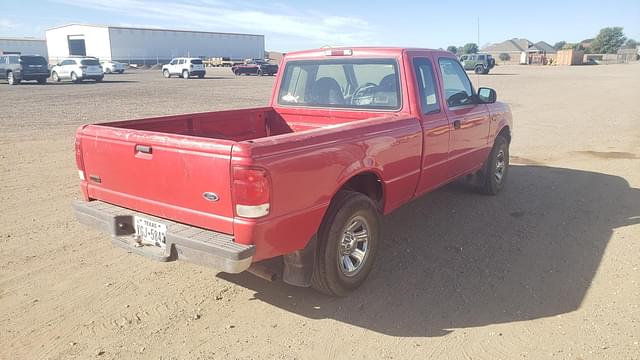 Image of Ford Ranger XLT equipment image 2