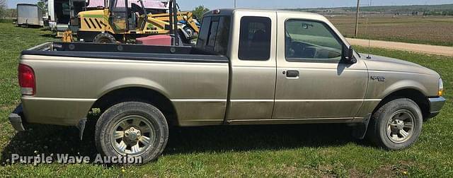 Image of Ford Ranger XLT equipment image 3