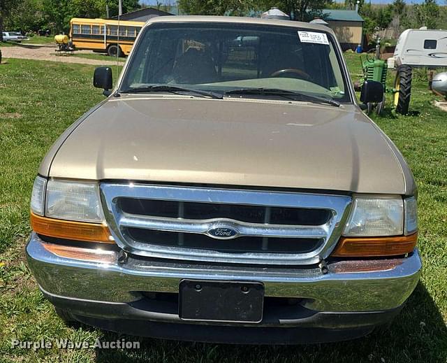 Image of Ford Ranger XLT equipment image 1