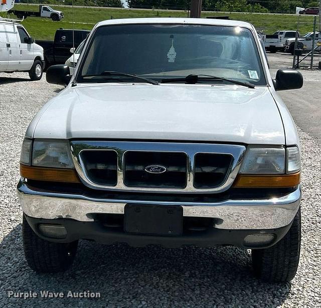 Image of Ford Ranger XLT equipment image 1