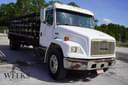 2000 Freightliner FL70 Image