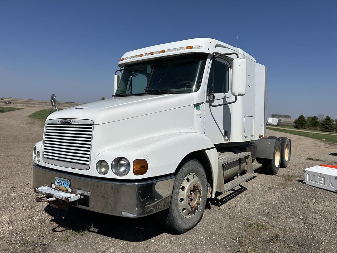 Image of Freightliner Century 120 Primary image