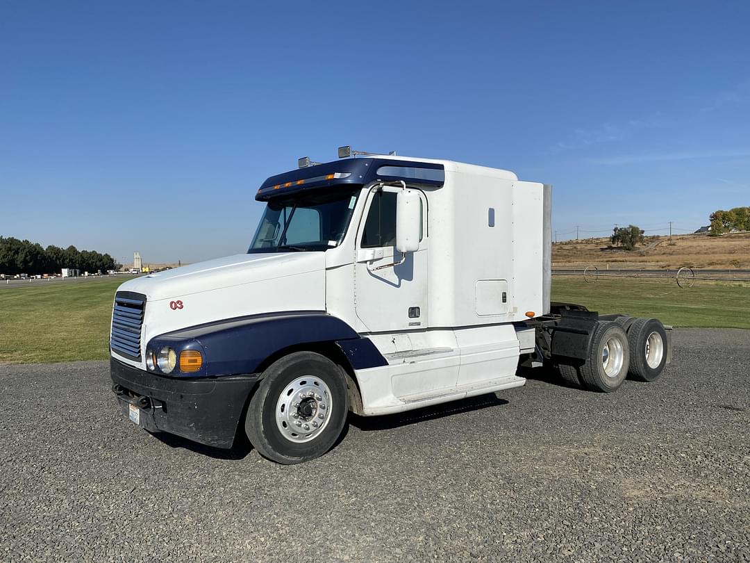 Image of Freightliner Century 120 Primary image