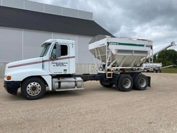 Main image Freightliner Century Class