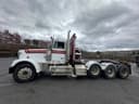 2000 Freightliner FLD120 Classic Image