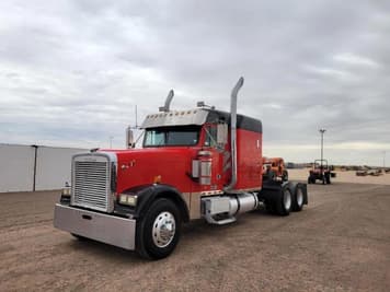 Main image Freightliner Classic XL