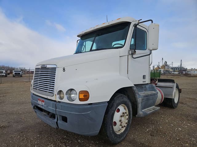 Image of Freightliner Day Cab Truck equipment image 1