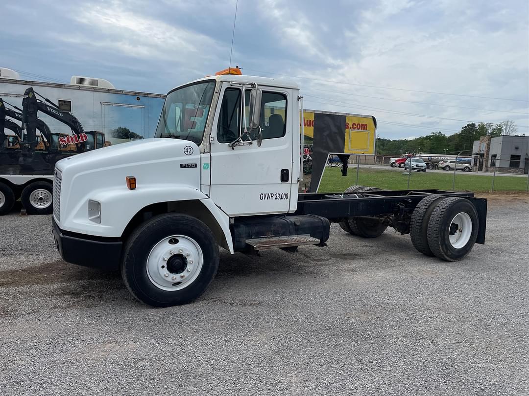 Image of Freightliner FL70 Primary image