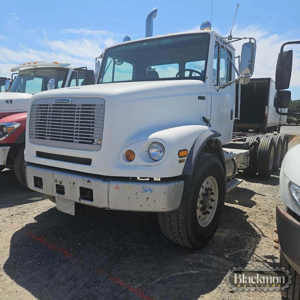 Image of Freightliner FL112 Primary image