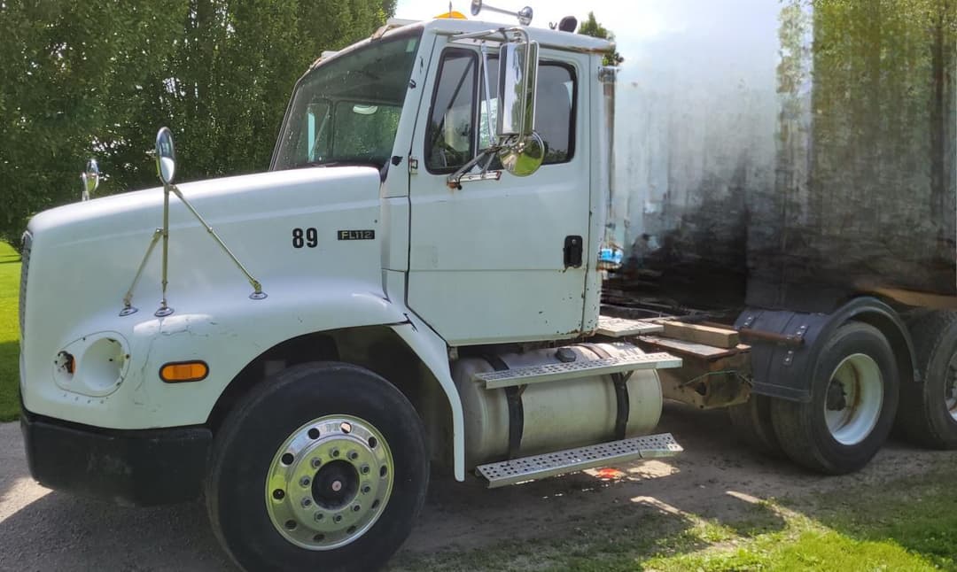 Image of Freightliner FL112 Primary image