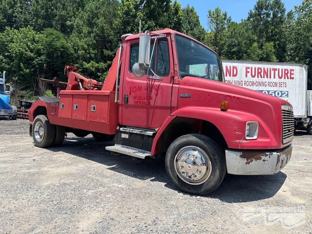 Main image Freightliner FL60