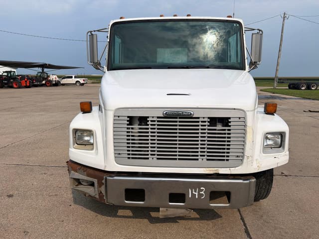 Image of Freightliner FL60 equipment image 1